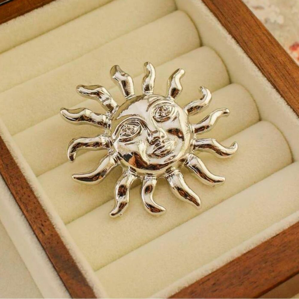 Silver Sunburst Brooch M1469